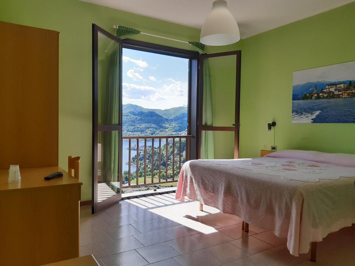 Hotel Battle Of Britain Ameno Bagian luar foto