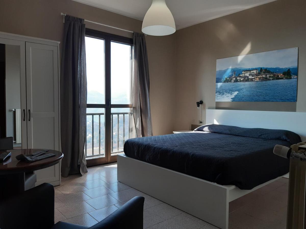 Hotel Battle Of Britain Ameno Bagian luar foto